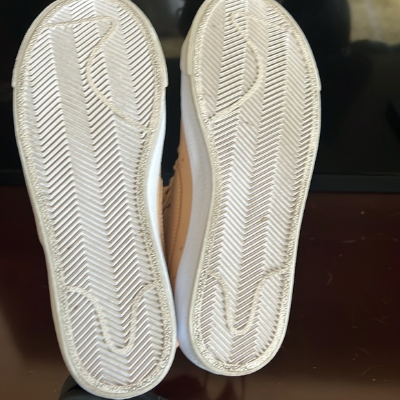 Nike High top shoes - Picture 4 of 4